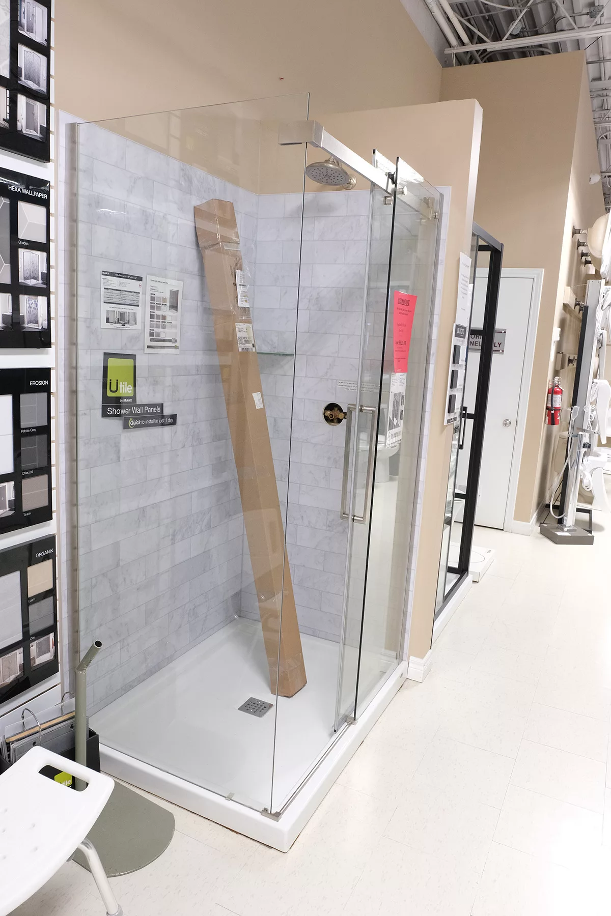 SHOWROOM-101 SHOWROOM-101